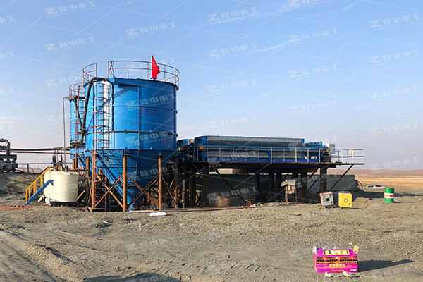 200平方的壓濾機有嗎？污泥脫水機多少錢一臺？