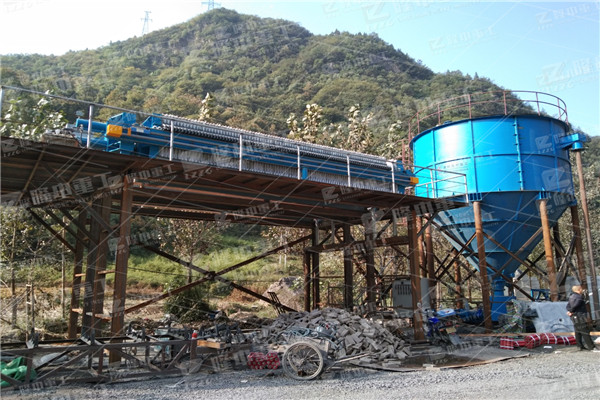 污泥壓濾機(jī)多少錢？影響壓濾機(jī)價(jià)格因素這幾點(diǎn)有決定性因素